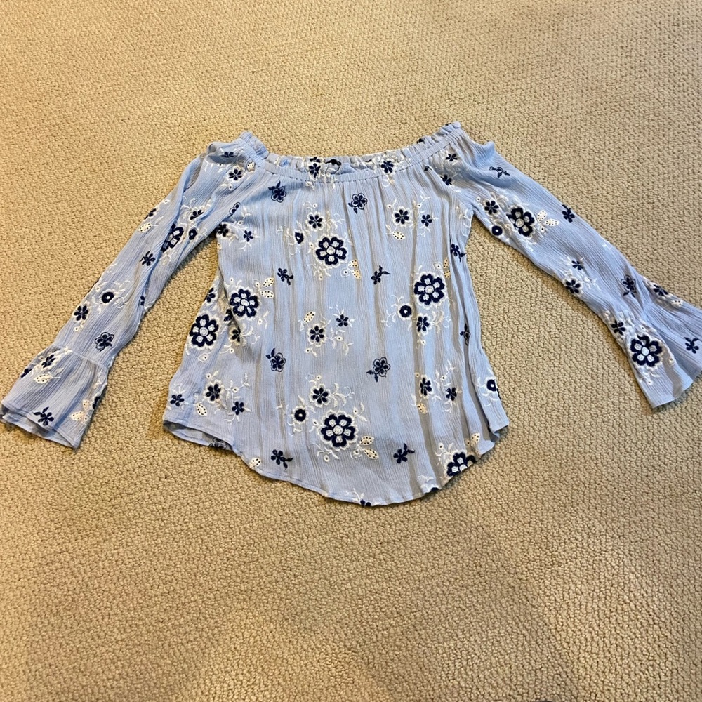 Long sleeve off the shoulder floral top